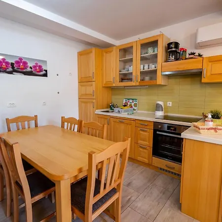 Lahinja & Kolpa River Apartments Metlika Extérieur photo