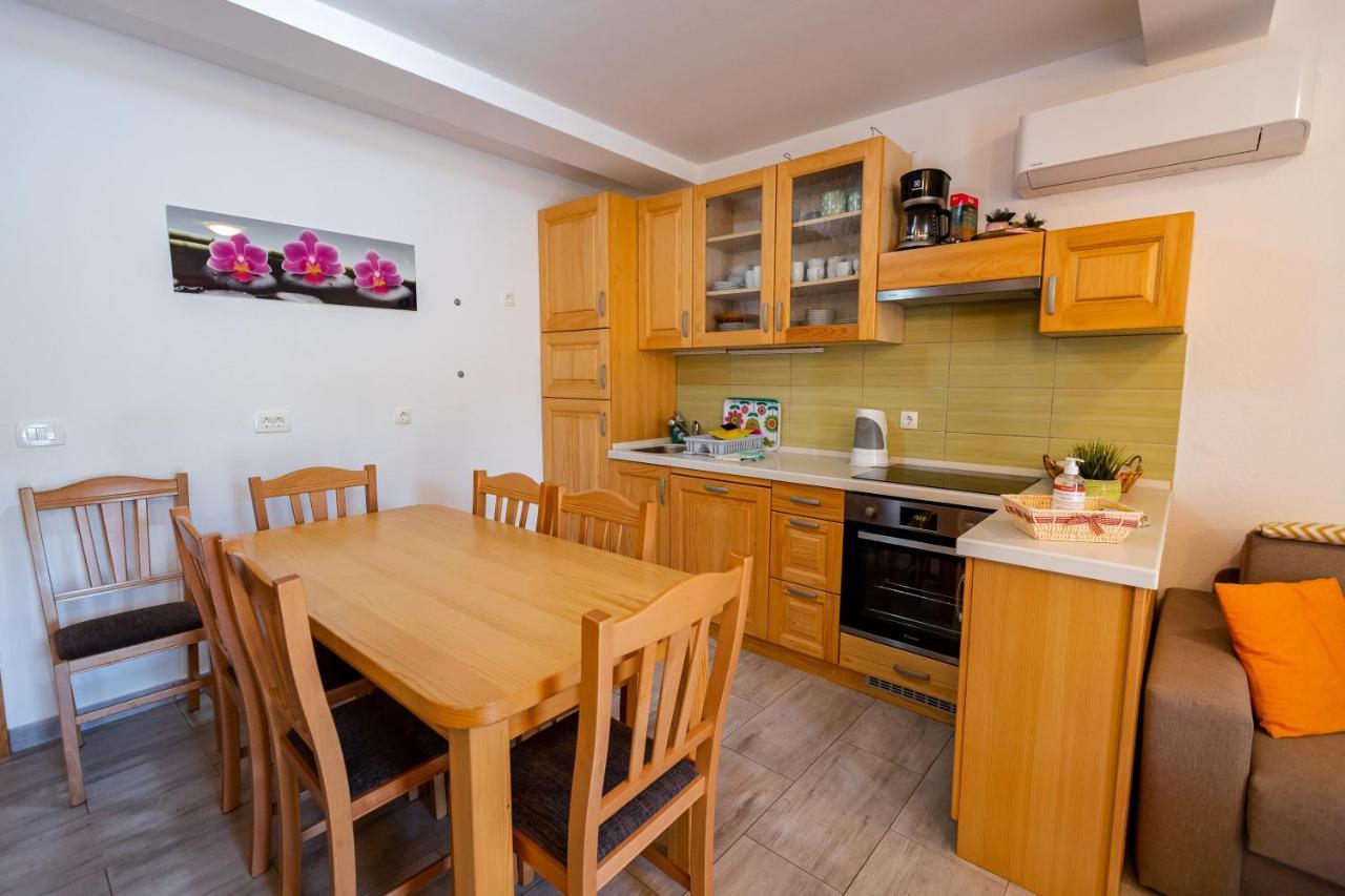 Lahinja & Kolpa River Apartment